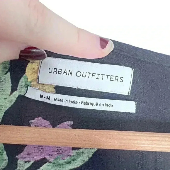 Urban Outfitters UO Black and Purple Smocked Floral Mini Dress Size M - Picture 6 of 7